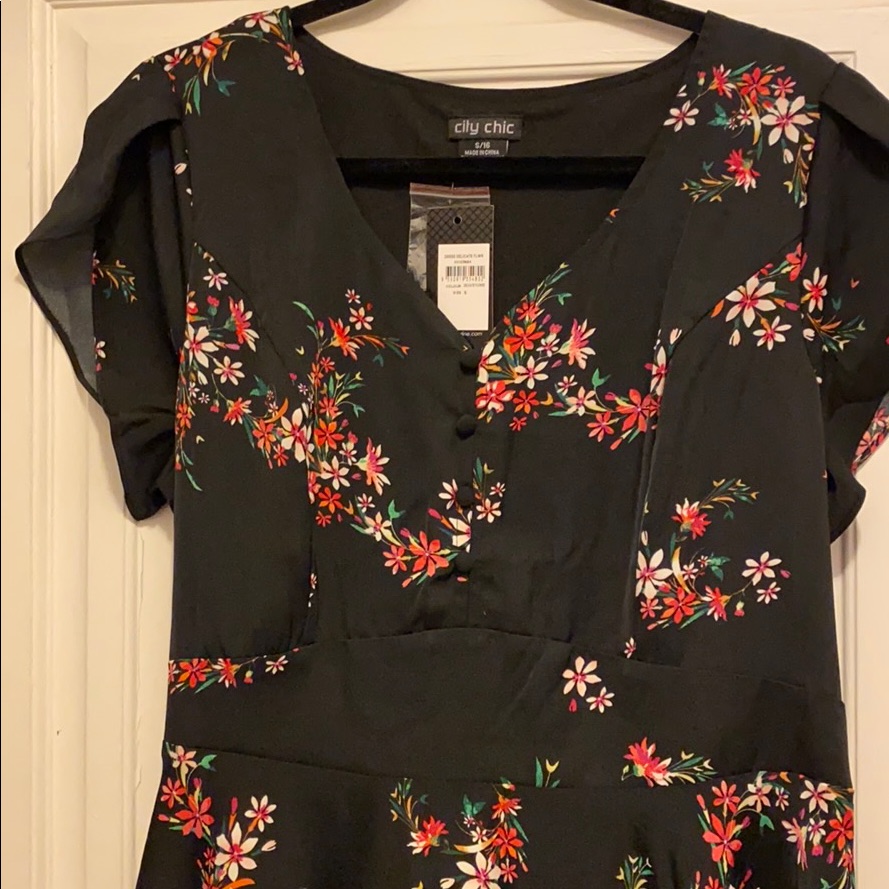 City Chic Delicate Flower Button Bust Floral Dress